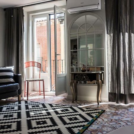 Cozy Apartment In Downtown มาดริด ภายนอก รูปภาพ