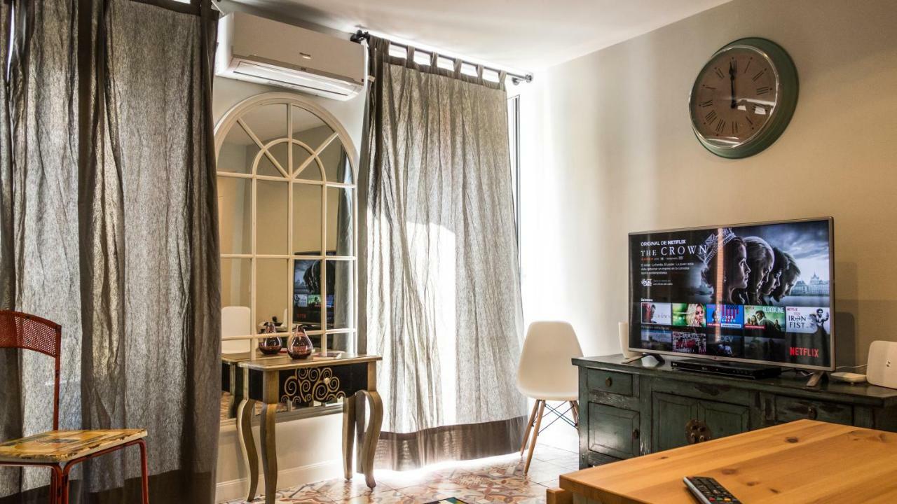 Cozy Apartment In Downtown มาดริด ภายนอก รูปภาพ